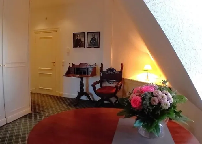 Herrenhaus 16 * Luedersburg